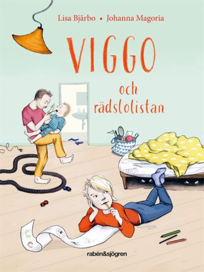 På bokens omslag är det en teckning av Viggo som ligger på ett golv och skriver. I bakgrunden syns Viggos pappa som försöker mata Viggos lillebror.